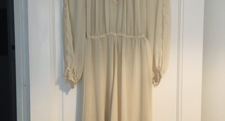 Let og smuk vintage unika