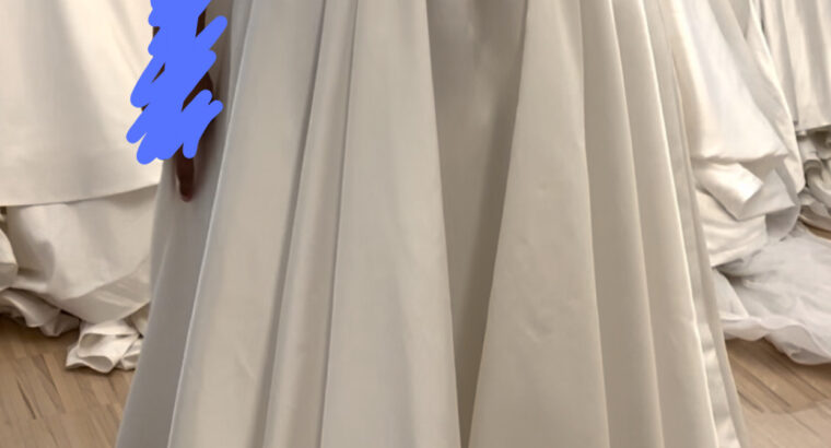 Drop waist brudekjole af Pronovias str 36