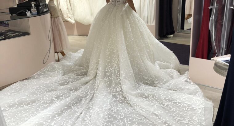 Demetrios brudkjole til salg 34/36