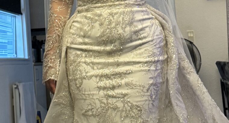 Ubrugt Brudekjole str 38