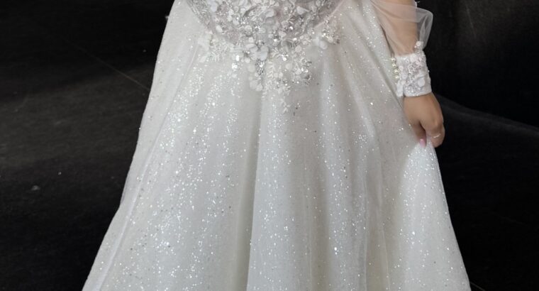 Skræddersyet brudkjole str. 46/48