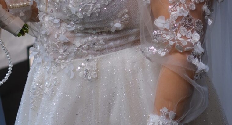 Skræddersyet brudkjole str. 46/48