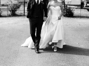 Elegant brudekjole med slids